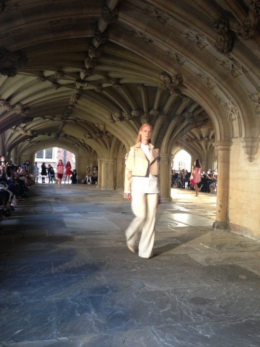 CLICK ON THE IMAGE TO VIEW THE PALMER HARDING COLLECTION IN ACTION AT LONDON FASHION WEEK